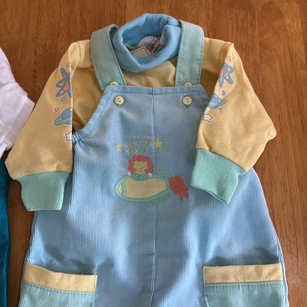 NWT 2 Baby Sets Overall Onesie Made in USA Embroidery Photos Mom Grandma 6/9 Mon - Picture 2 of 14
